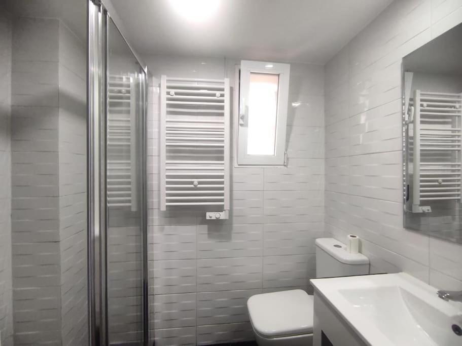 Cozy In Begona Neighborhood - Mugica Madrid