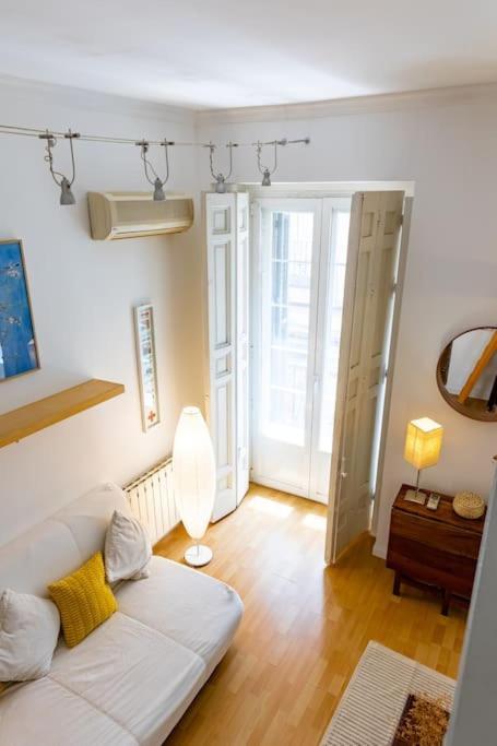 Beautiful In Malasana For 3 Pax - Ferrer Appartement *