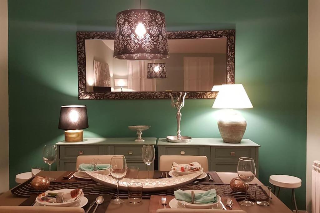 Tasteful Centre Rios Rosas - Business Ready
