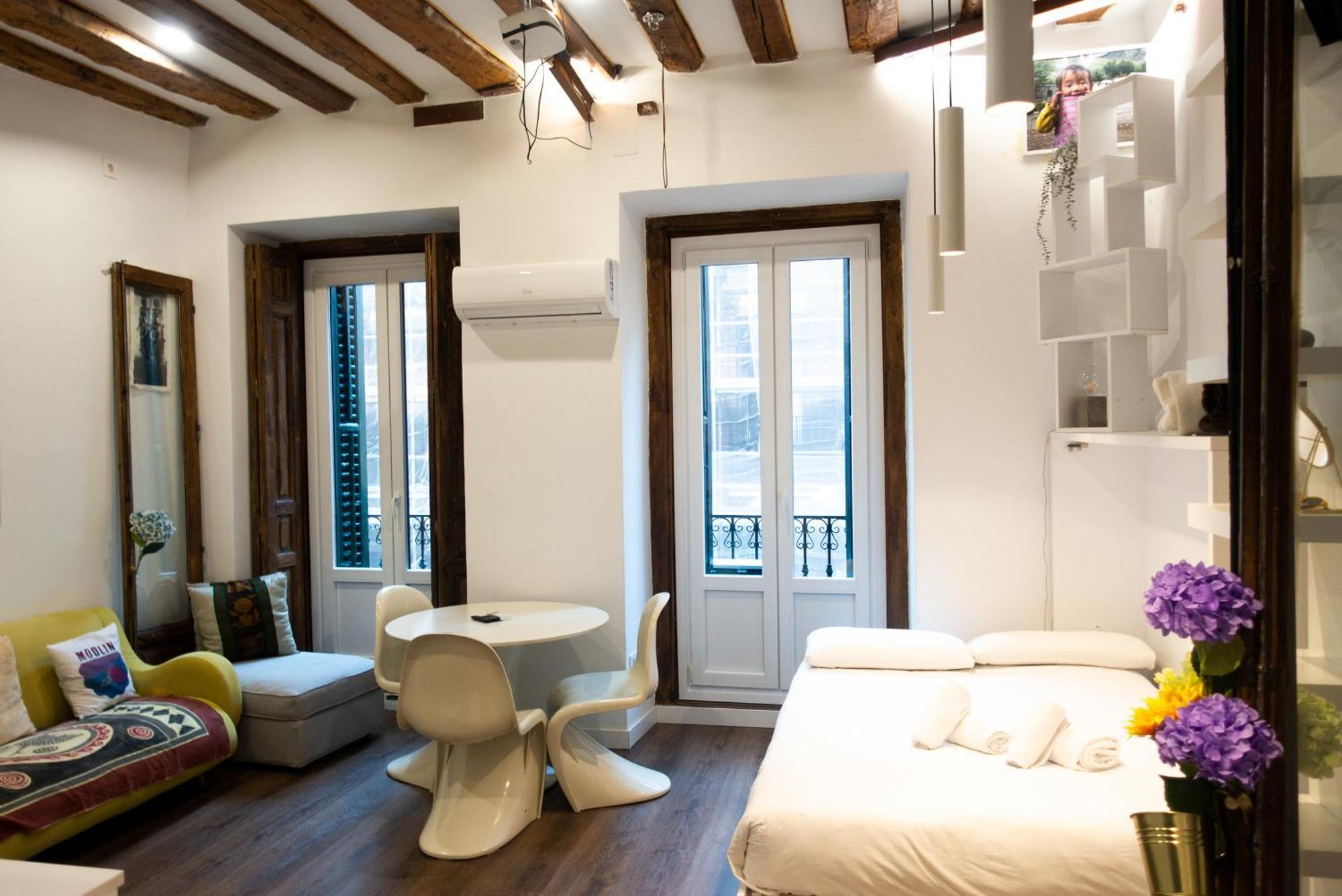 Apartamento Hortaleza 4, Preciso Estudio En Chueca Junto A La Gran Via De Madrid