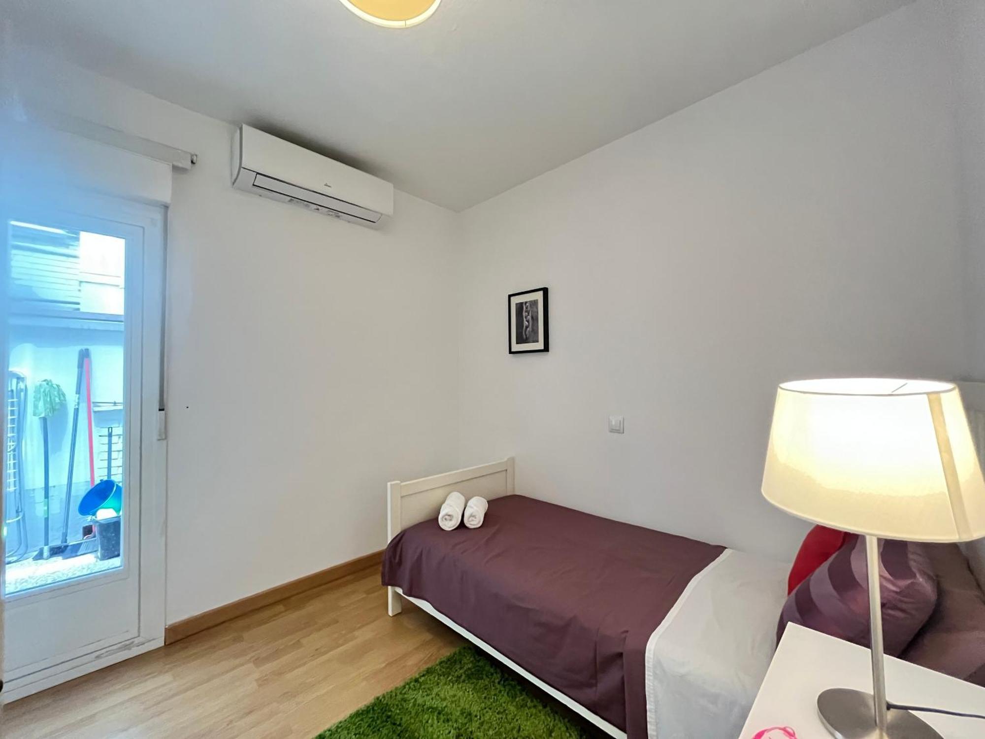 Exclusivo Terraza Tortosa Temporal Apartment