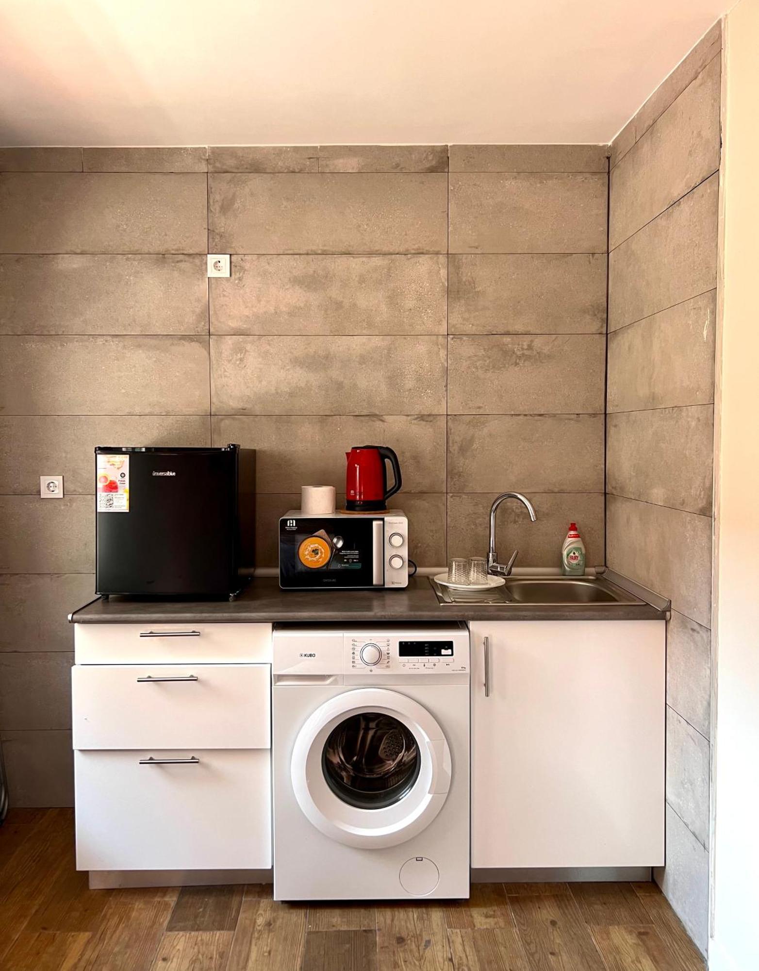 Apartment Meta Habitat Ramon Lujan B Madrid