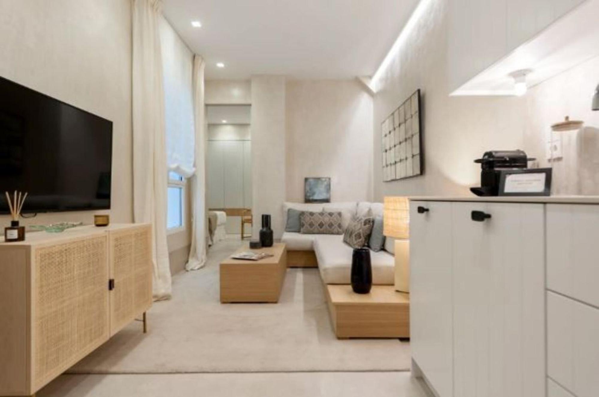 Elegant Neptuno-cortes For 2 People Apartamento