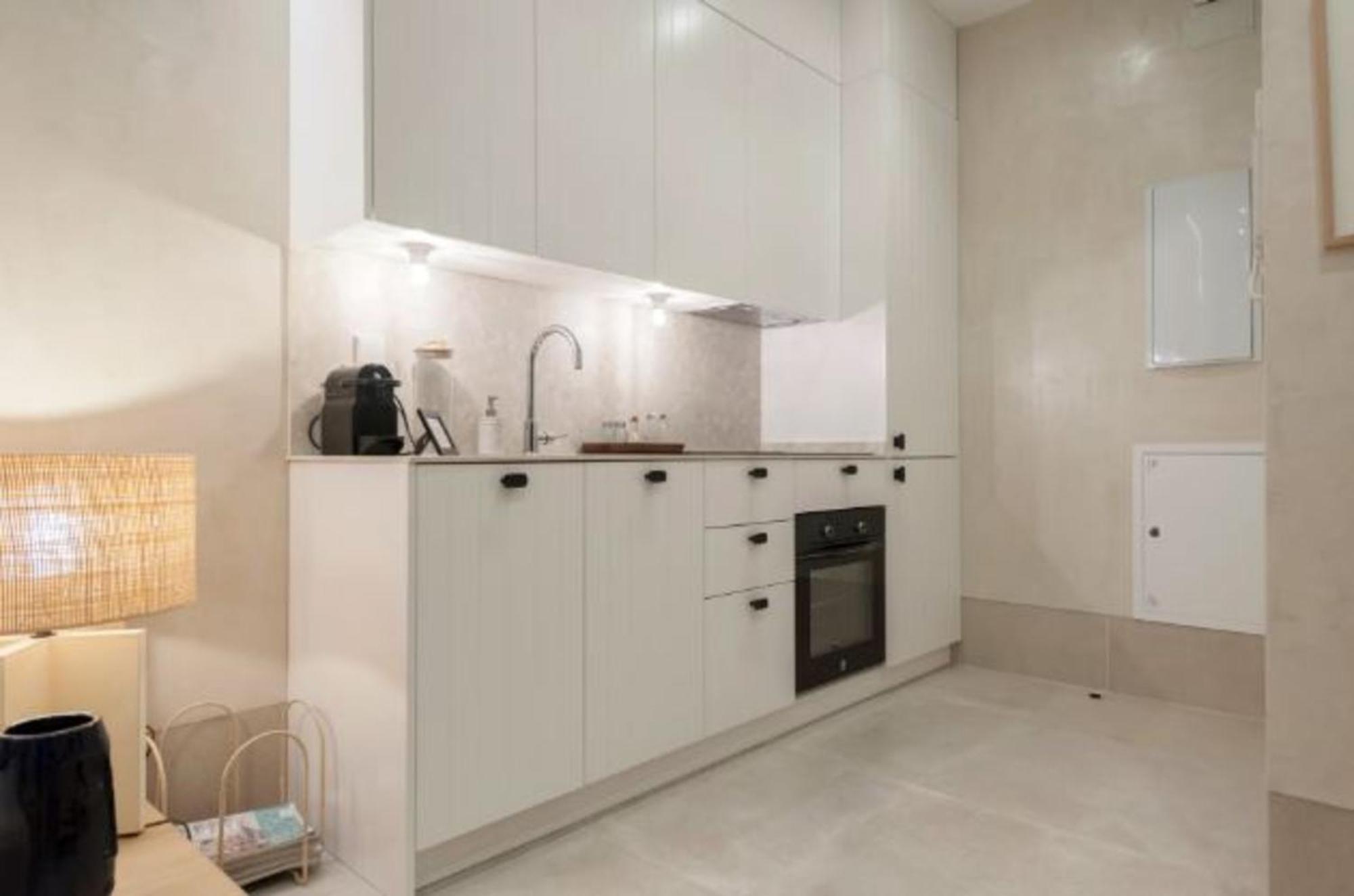 Elegant Neptuno-cortes For 2 People Apartamento Madrid