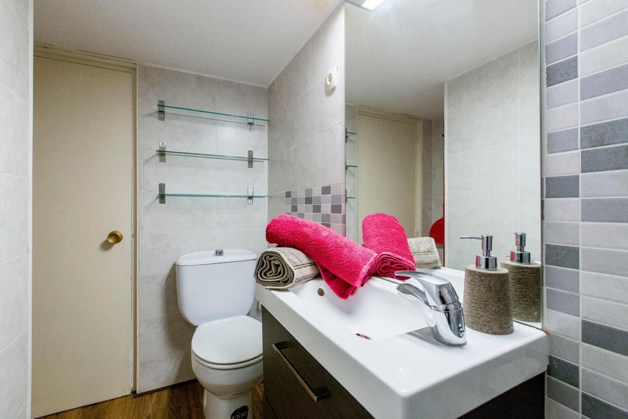 Sunny N Quiet Penthouse In The Center.atico Centro Apartment