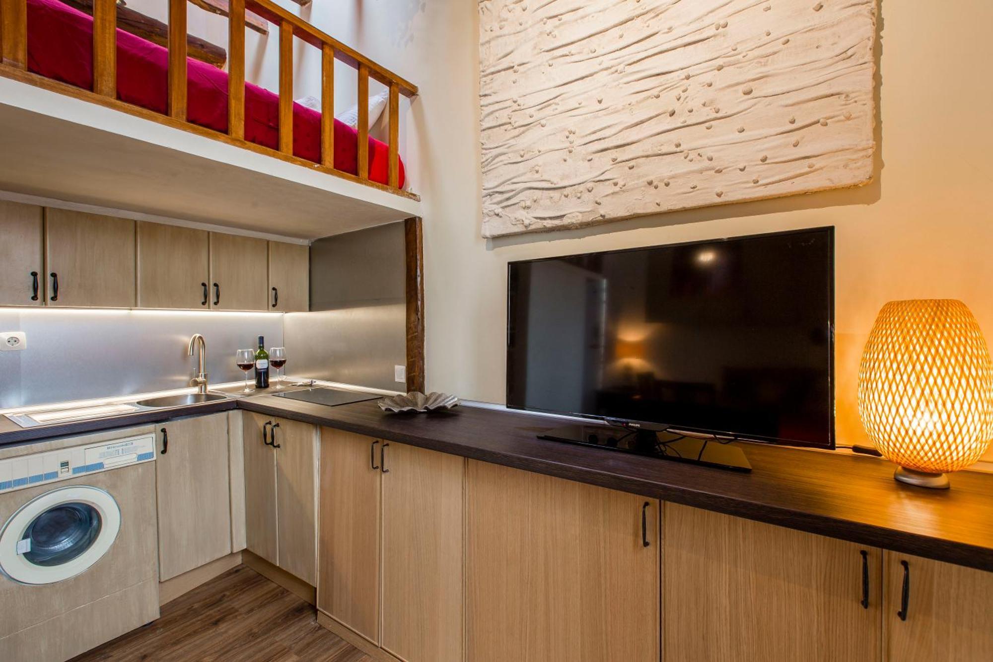 Sunny N Quiet Penthouse In The Center.atico Centro Apartment