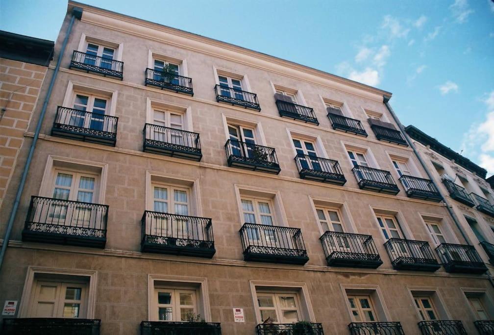 Historic Center - Cava Baja Apartamento