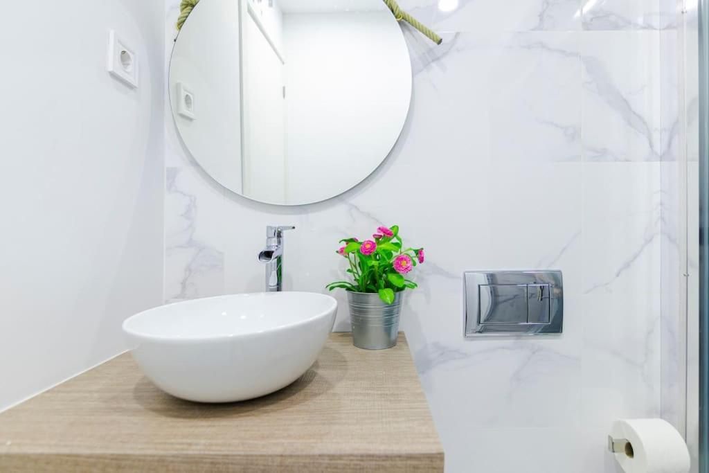 Cerca De Plaza Tirso De Molina Apartamento Madri