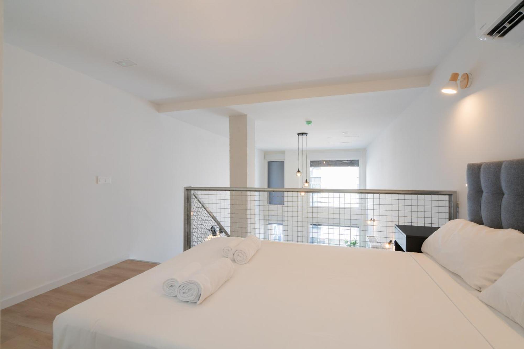 Loft Reformado Industrial Con Garaje Appartement *