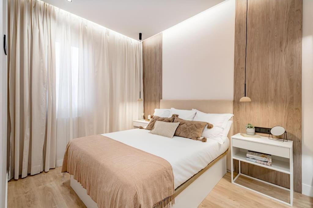 Appartamento Centro Ix Calle Caballero De Gracia 2br 2bh *