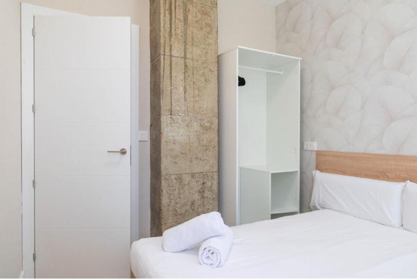 Contemporary 6bd For 12 Ventas Madrid
