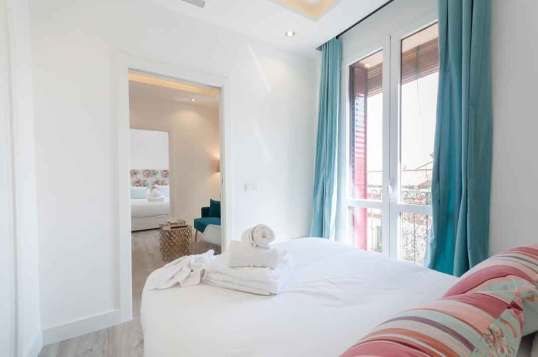 Apartment 2 Bedrooms 1 Bathroom Furnished - Lavapies - Modern Stylish Madrid
