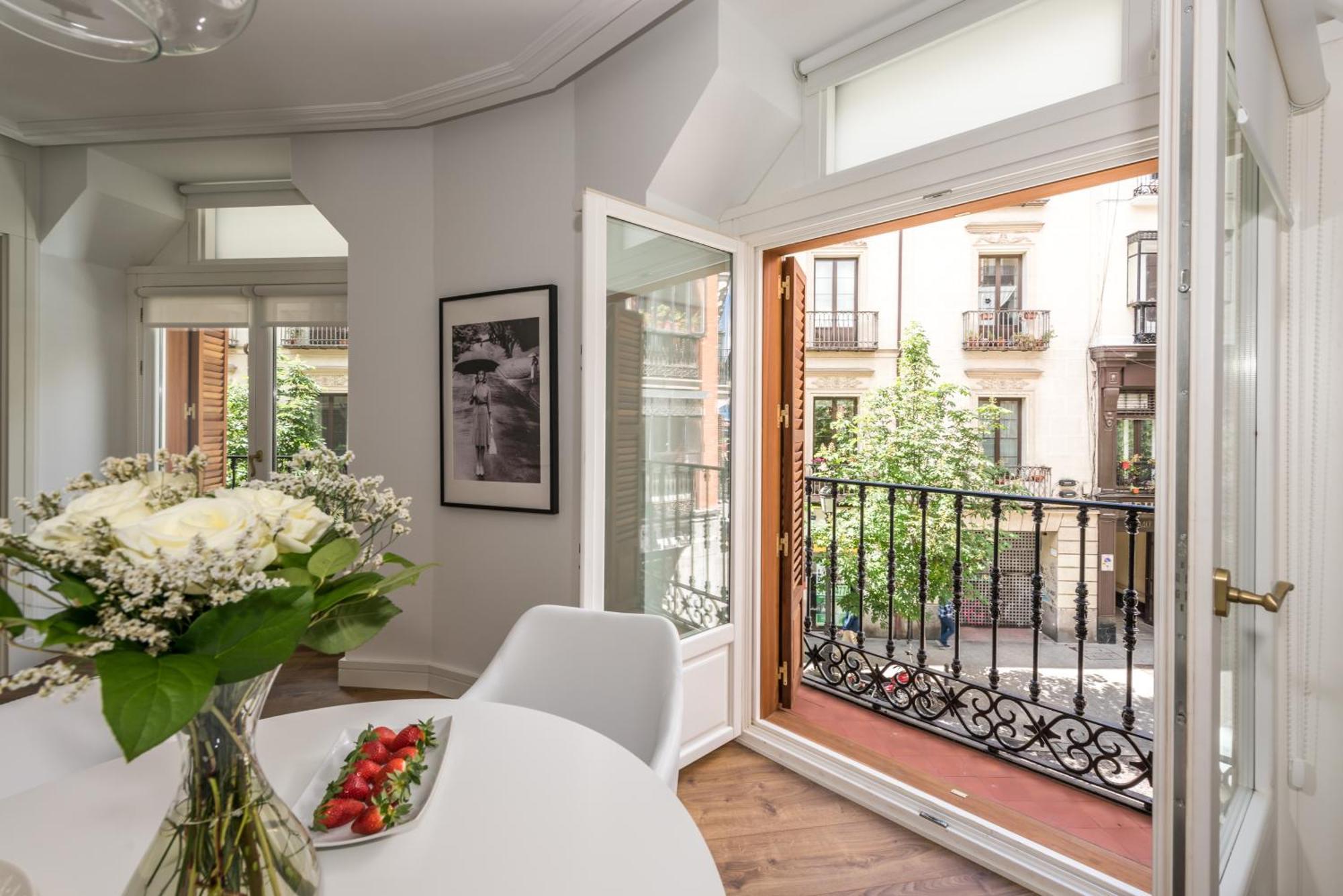 Atocha Corner - Barrio De Letras Apartment