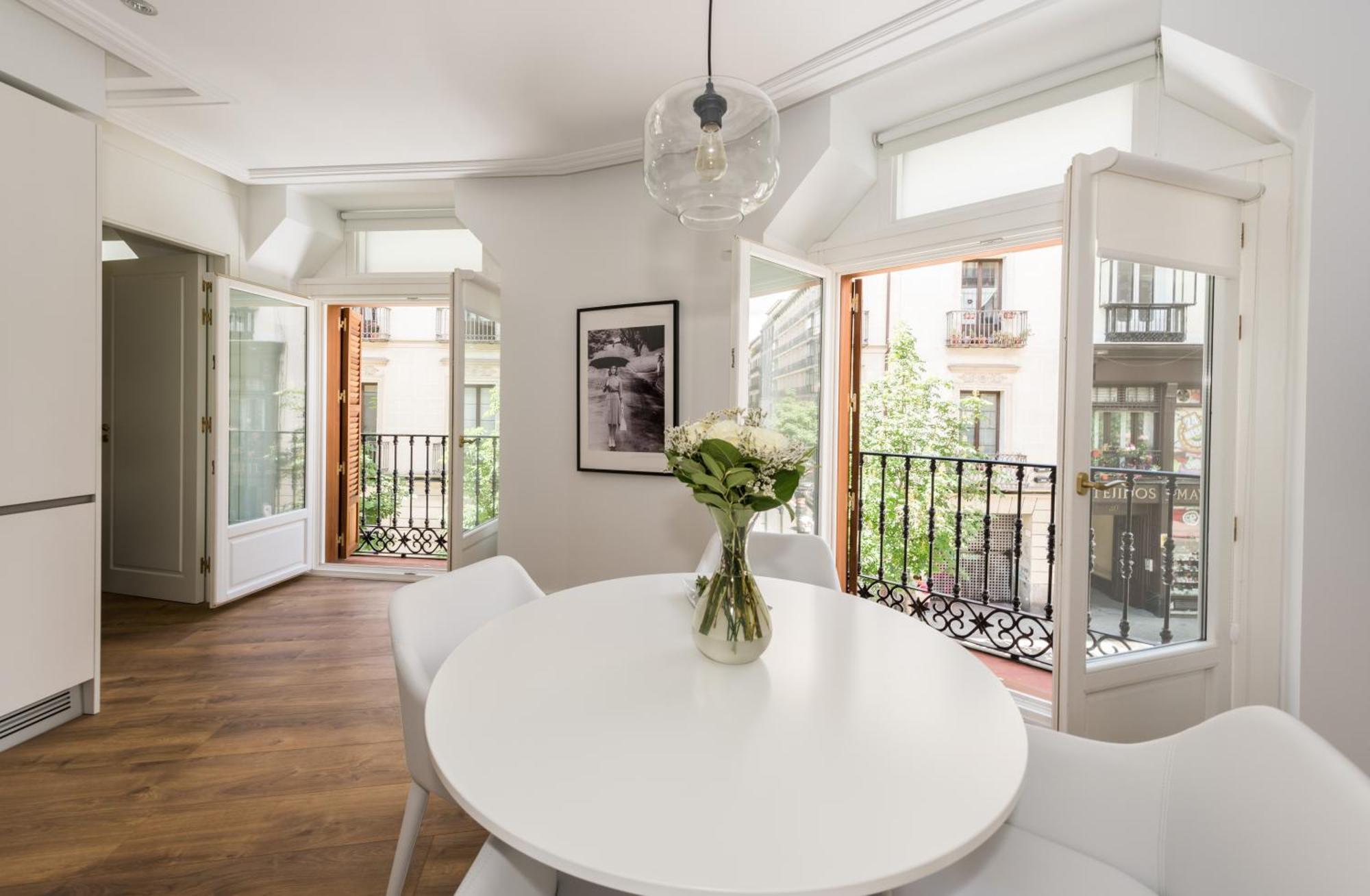 Atocha Corner - Barrio De Letras Apartment *