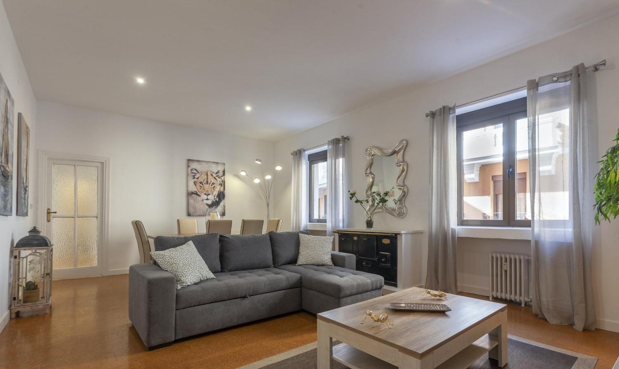 Mit House Artes Exclusive En Apartamento Madrid