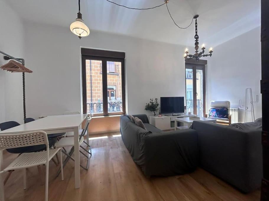 Apartamento Stunning For 7 Pax - Cvb