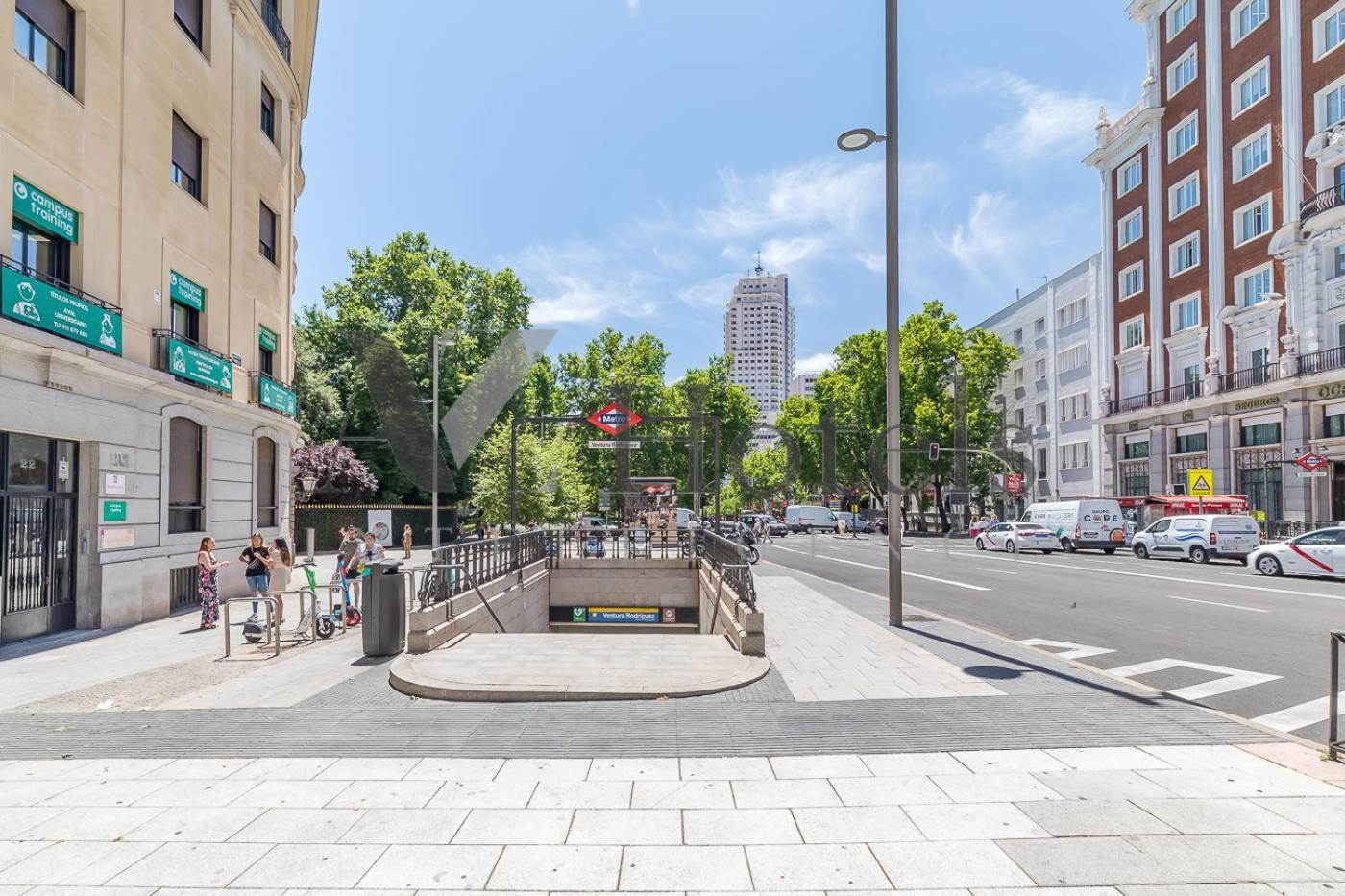 Hotel Ayz Princesa-auto Check-in Madrid