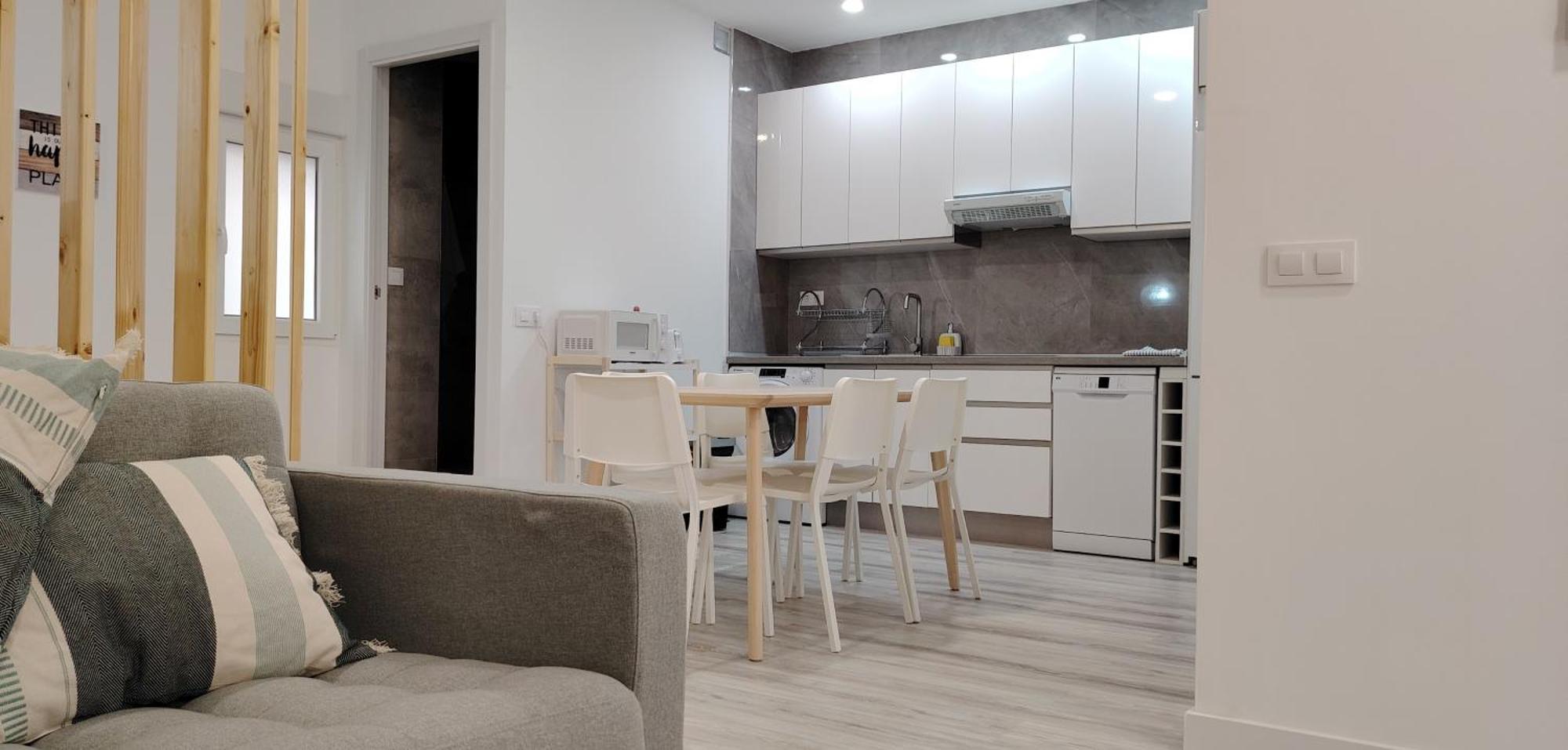 Luxury Two Bedrooms Downtown Madri