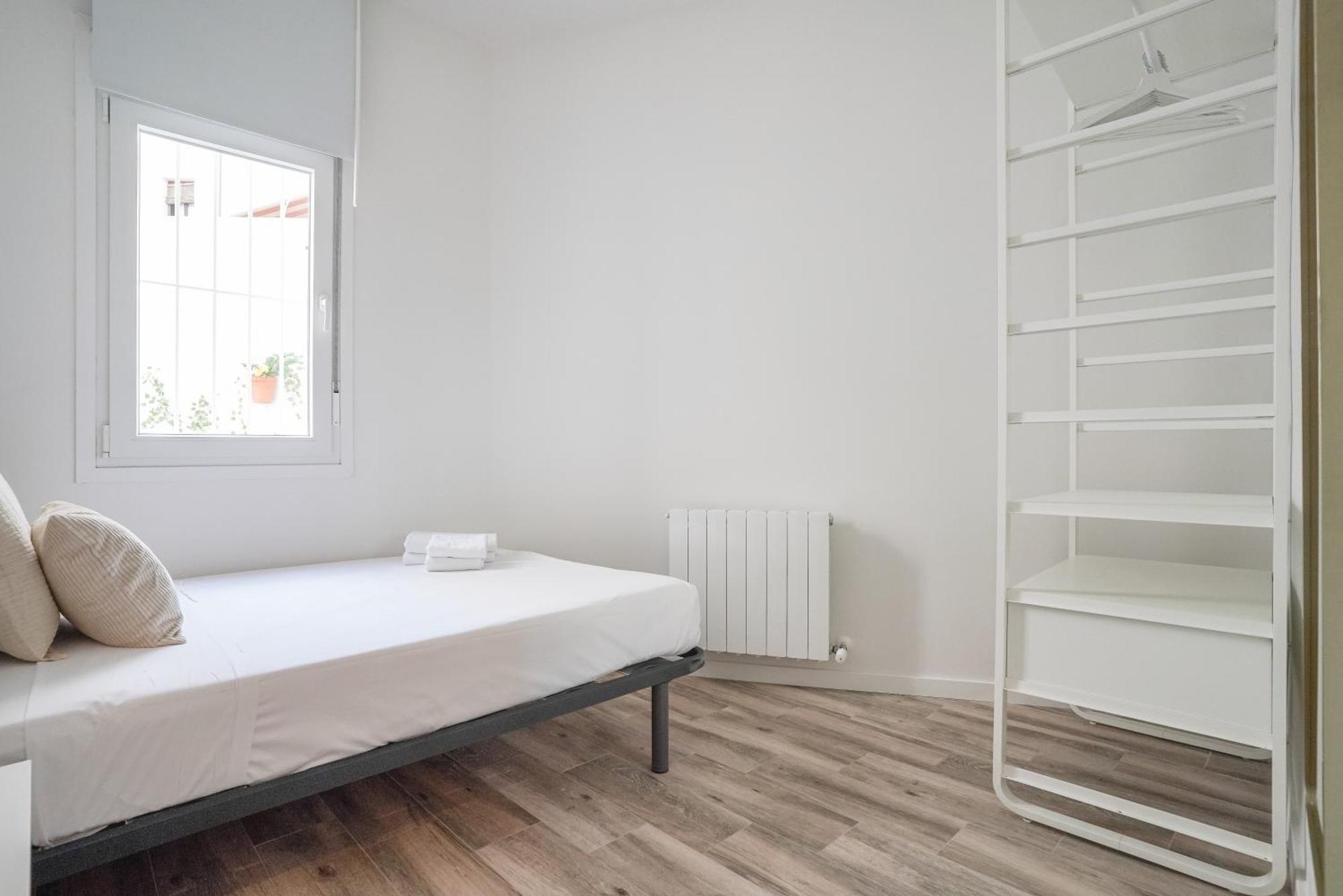Modern And Cozy-3 Bedrooms 1 Bathroom-delicias Apartamento Madri
