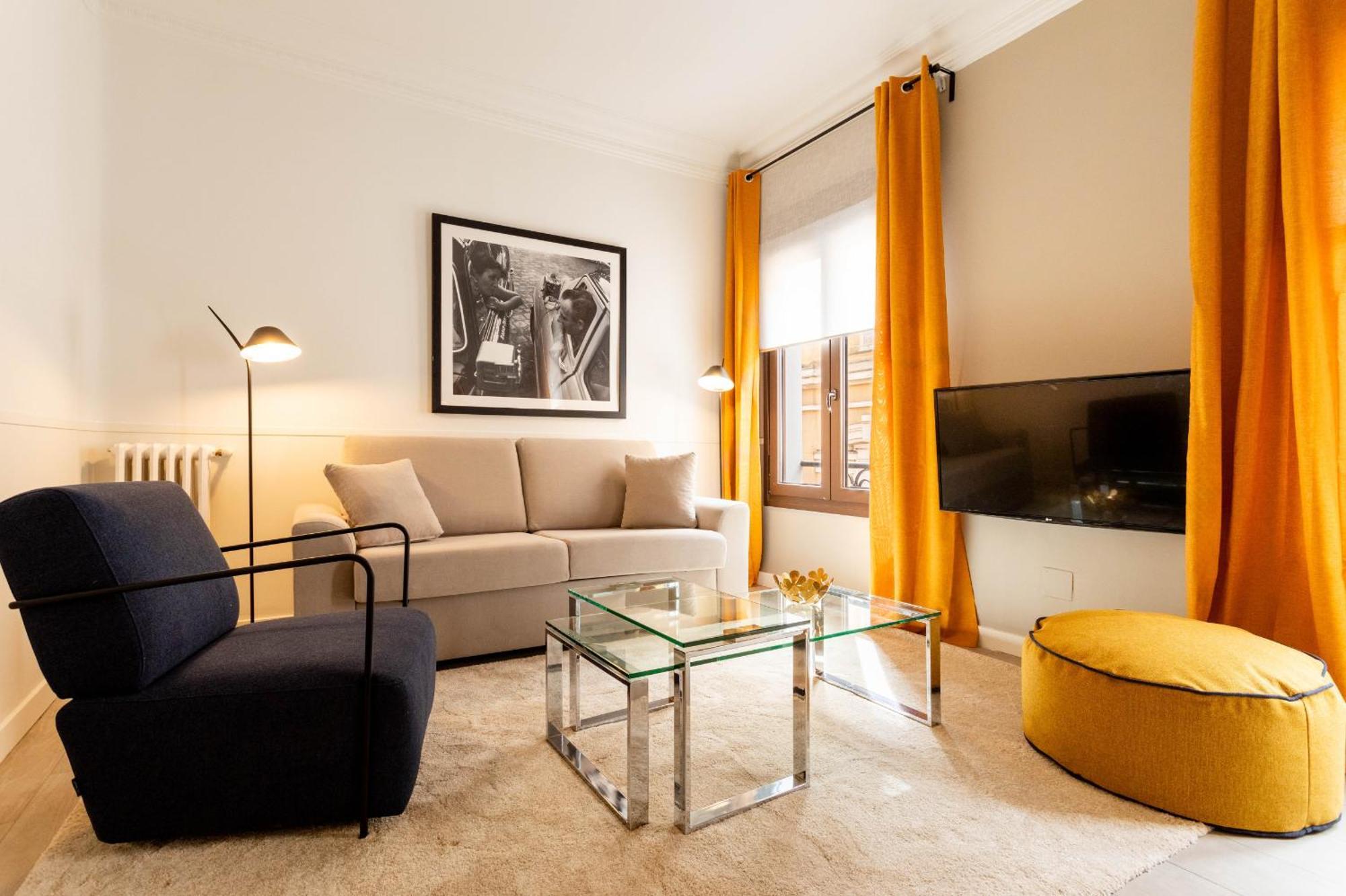 Apolo En Apartamento *