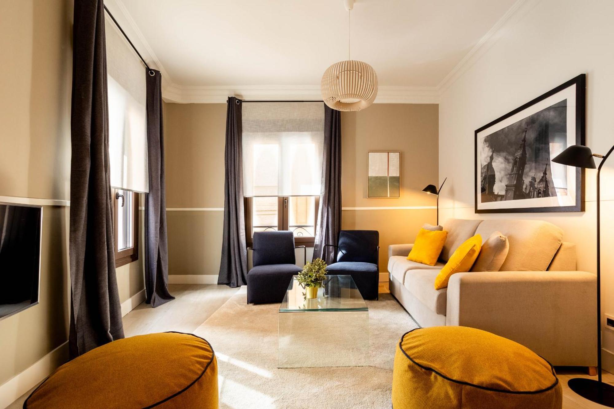 Apolo En Apartamento Madri