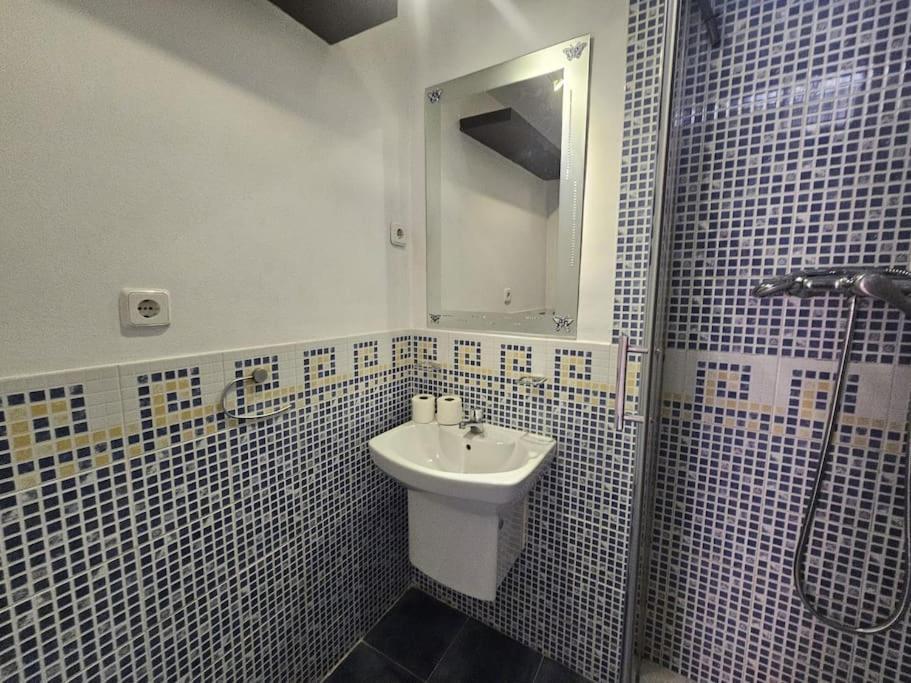 Apartamento Unico En Lucero Madrid