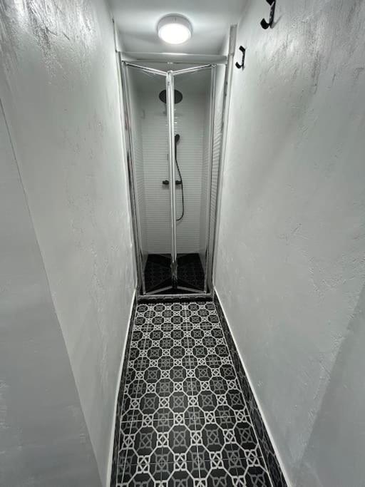 Appartement Recien Reformado Con 5 Y 3 Banos Madrid