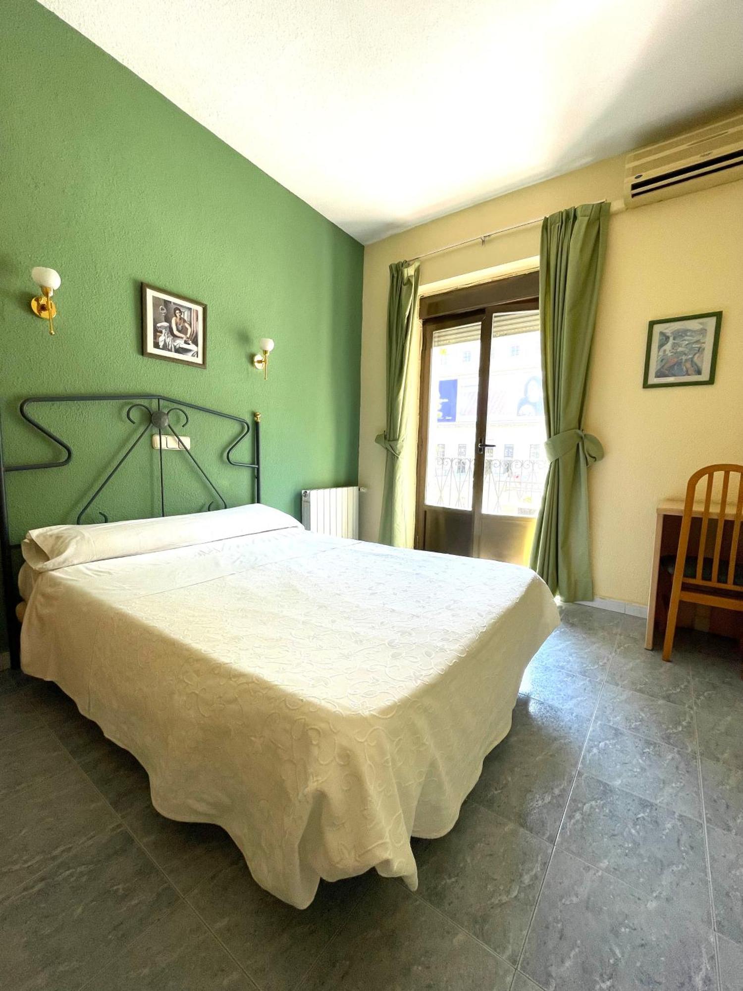 Fernandez Atocha Guest house