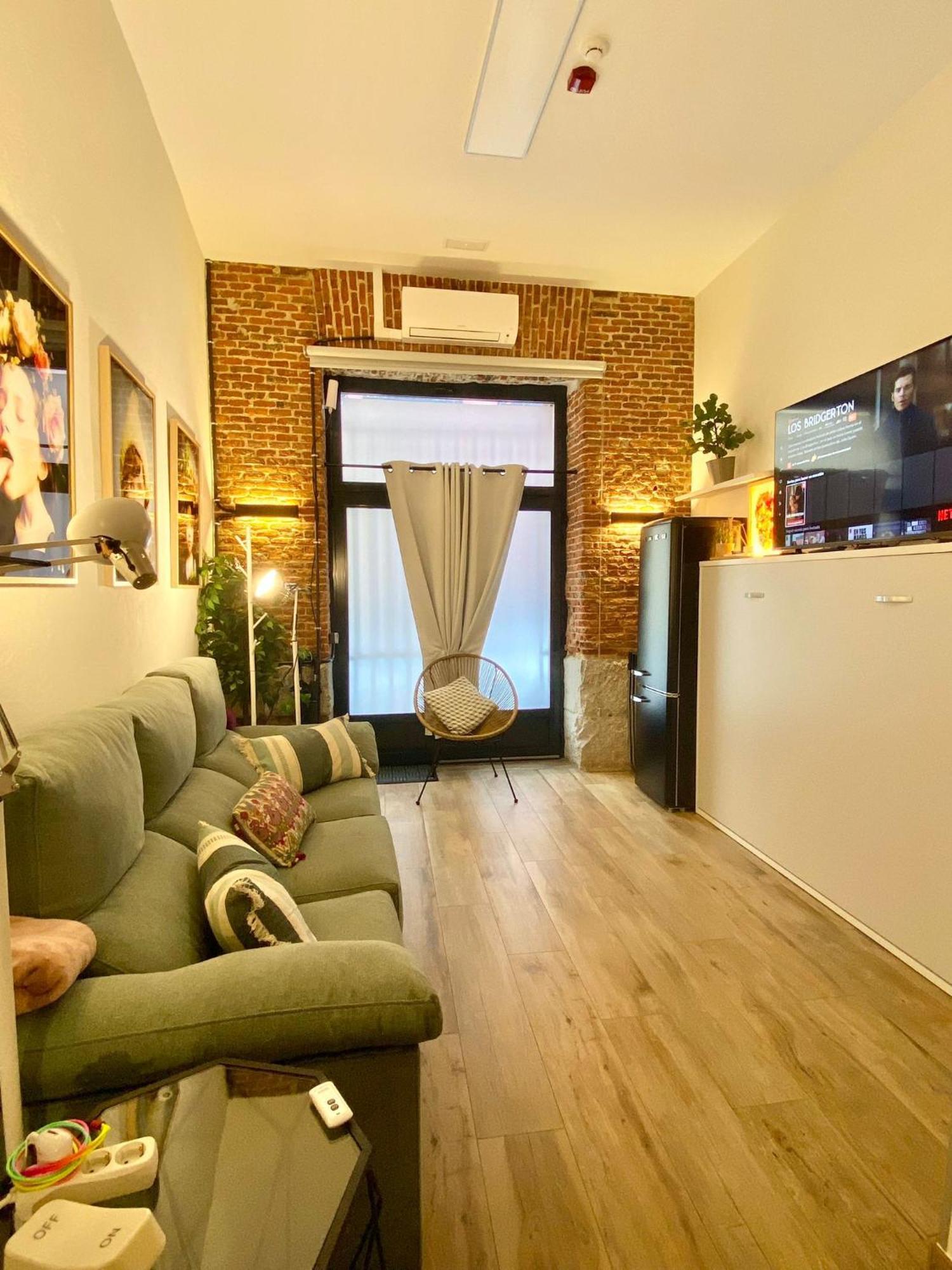 Centrico. Atocha-lavapies. Nuevo. 100% Equipado. Apartment