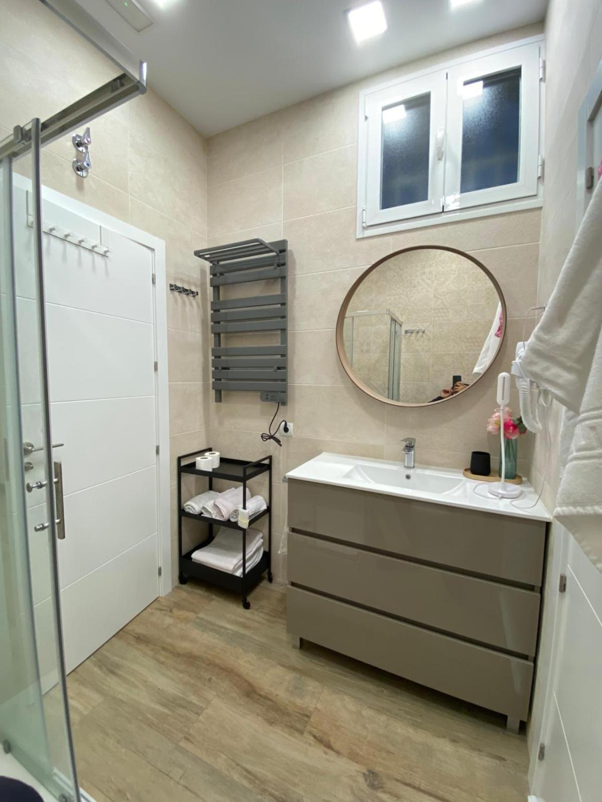 Centrico. Atocha-lavapies. Nuevo. 100% Equipado. Apartment Madrid