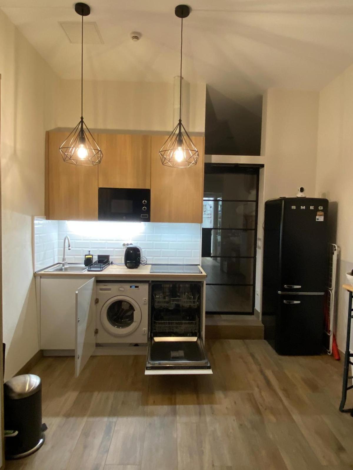 Centrico. Atocha-lavapies. Nuevo. 100% Equipado. Apartamento Madrid