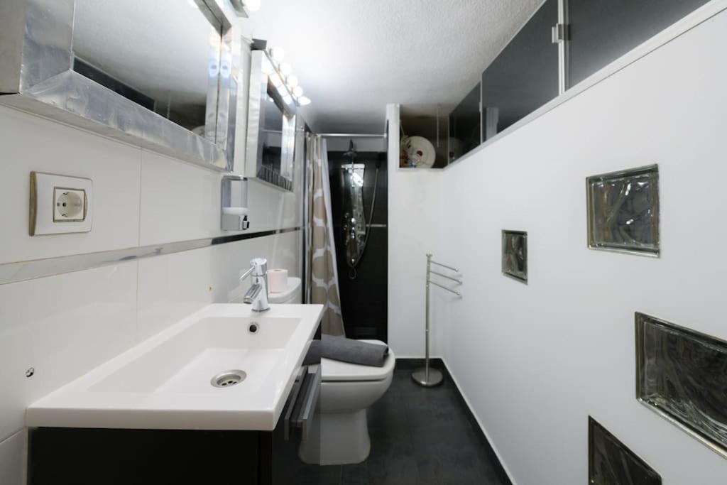 Encantador Apartamento Temporal Centrico Con Patio Privado Mpe51 Apartamento Madrid