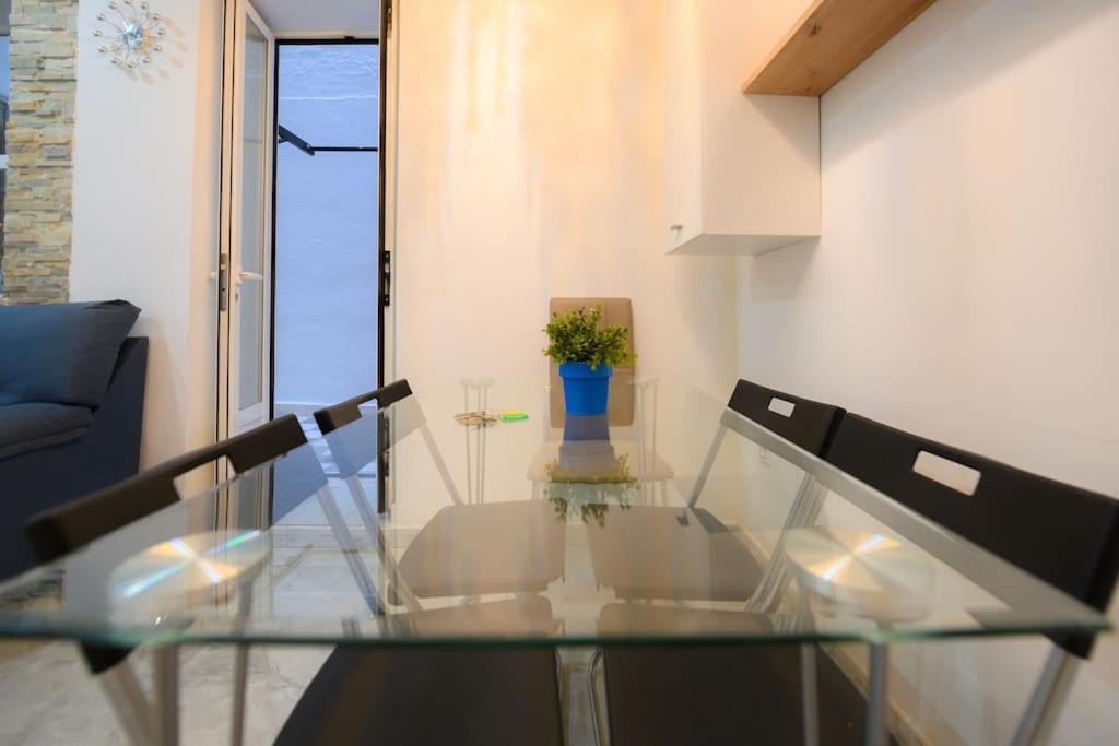 Apartment Encantador Apartamento Temporal Centrico Con Patio Privado Mpe51