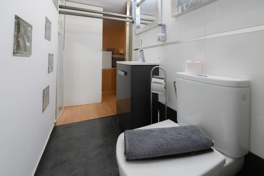 Apartamento Encantador Apartamento Temporal Centrico Con Patio Privado Mpe51 Madrid