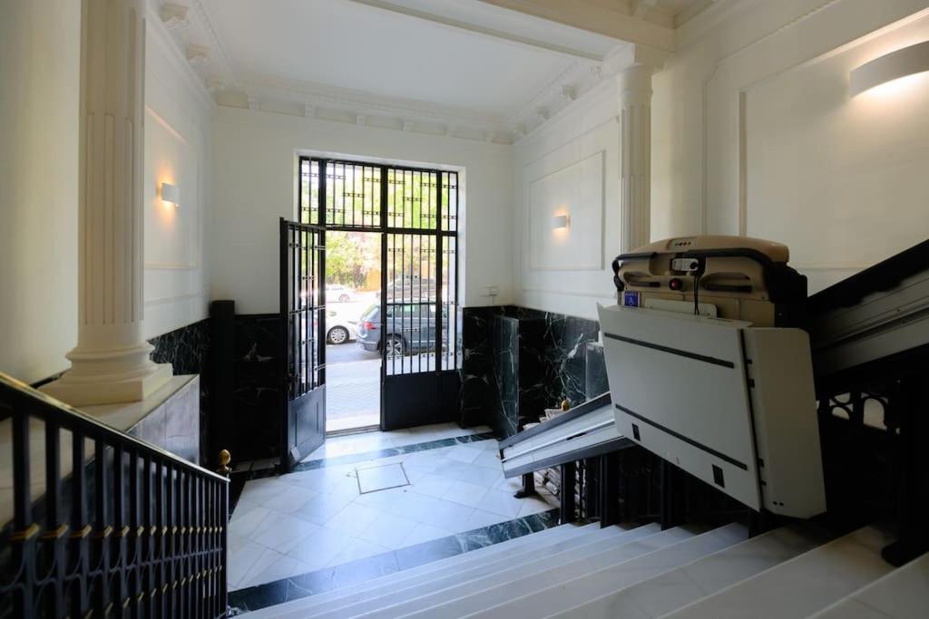 Encantador Apartamento Temporal Centrico Con Patio Privado Mpe51 Madrid