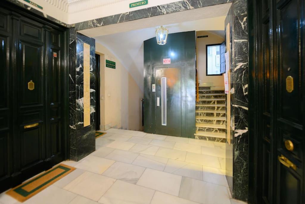 Encantador Apartamento Temporal Centrico Con Patio Privado Mpe51 *