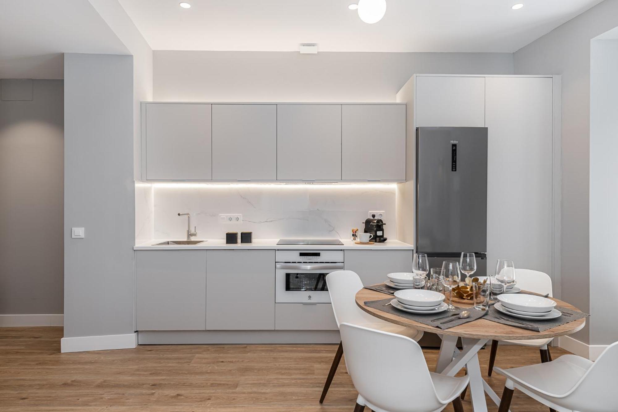 Waou Essence Iii Anton Martin - Corta Duracion Apartment *