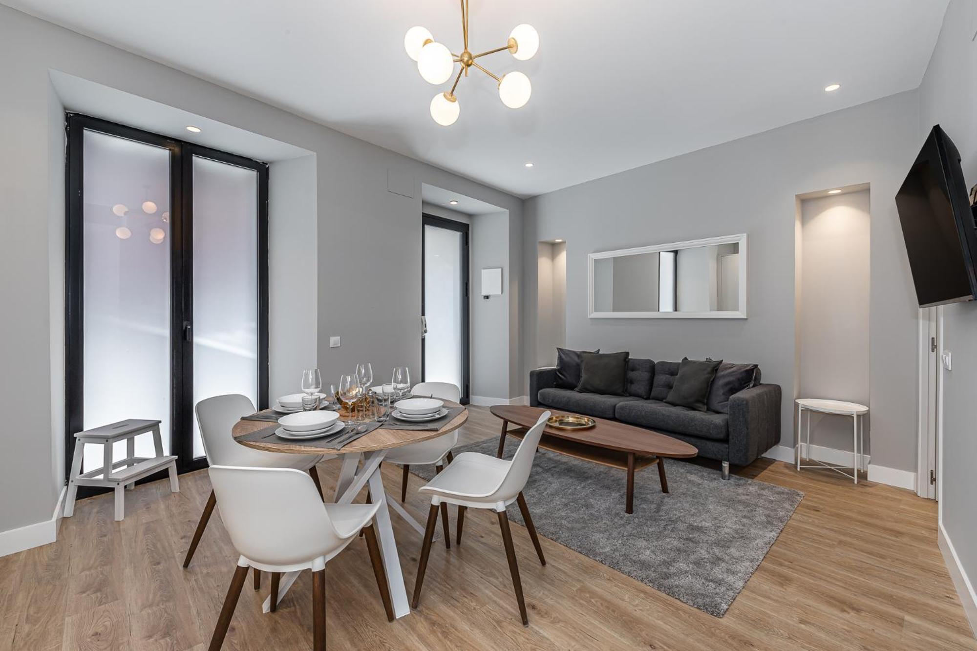 Waou Essence Iii Anton Martin - Corta Duracion Apartment