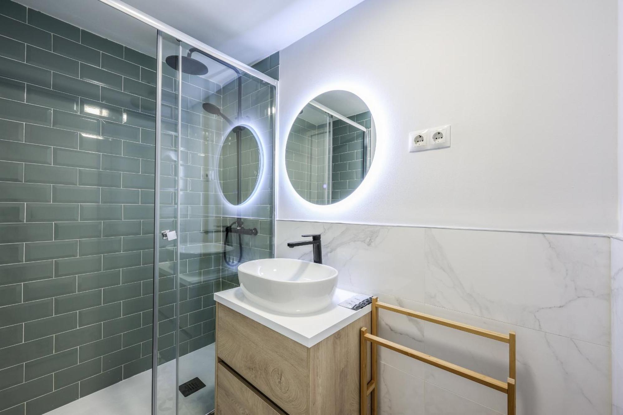 Apartamento Reformados En Tirso De Molina Act Madri