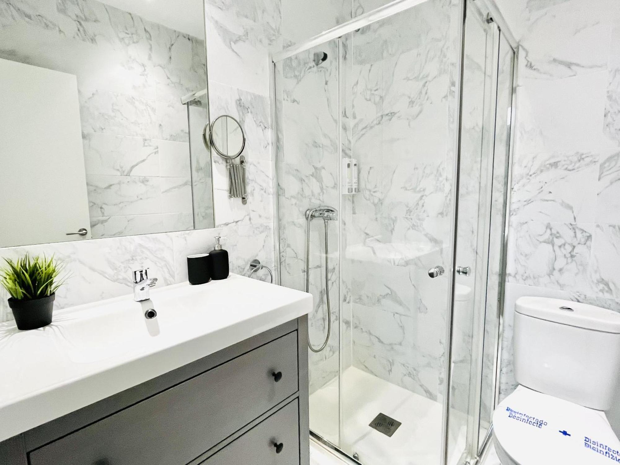Dplace To Be - Amazing In Historic Center * Madrid