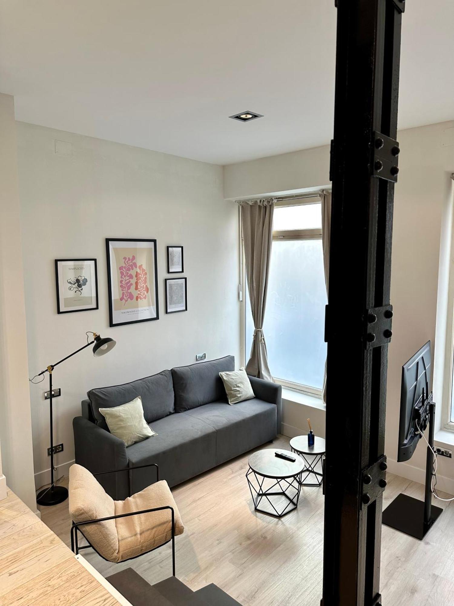 Apartamento Amplio Y Moderno Piso En El Centro De