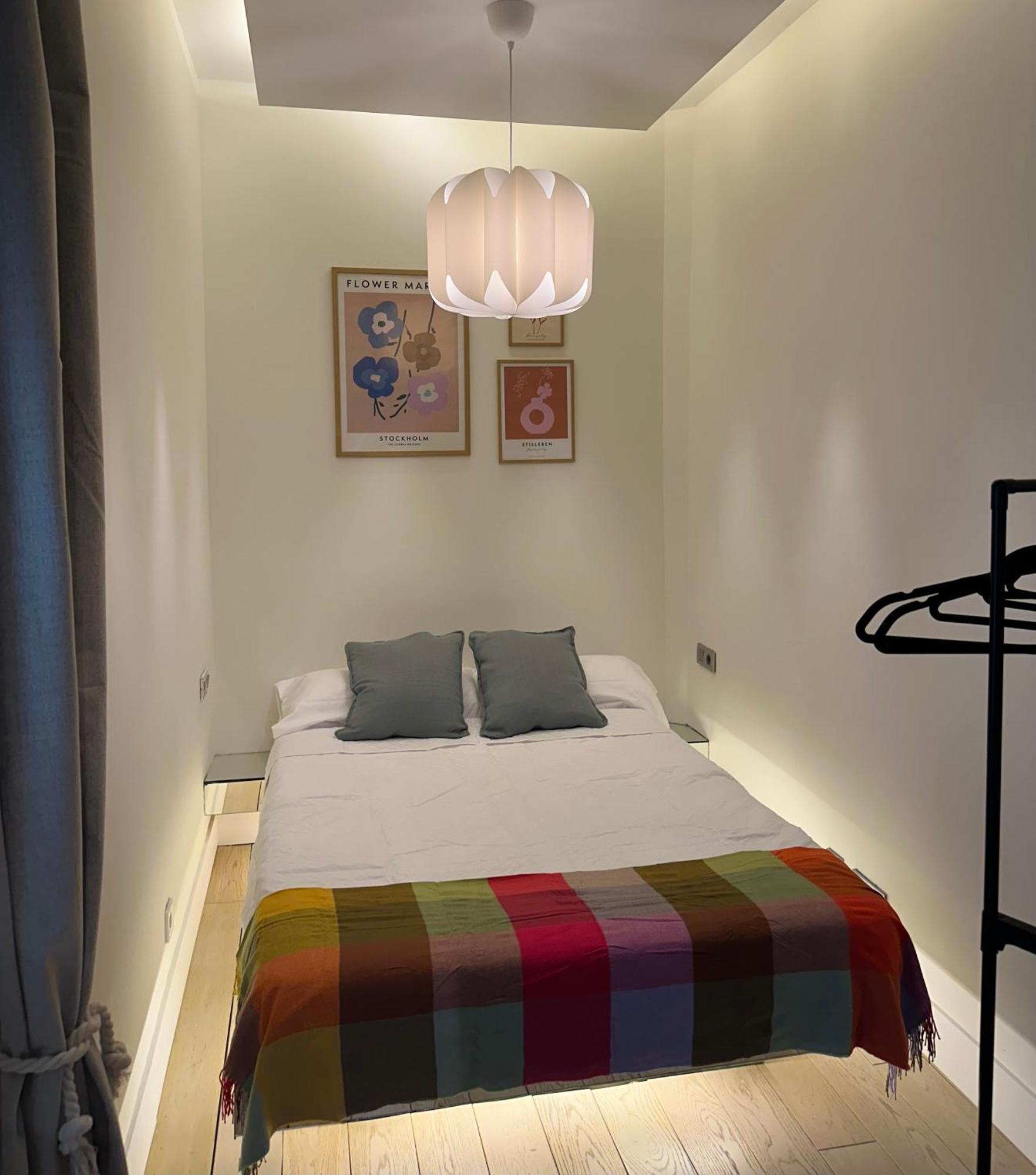 Amplio Y Moderno Piso En El Centro De Apartamento *