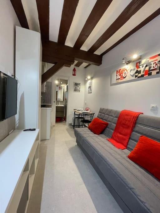 Apartamento Muy Centrico, Acogedor Y Completo Madrid