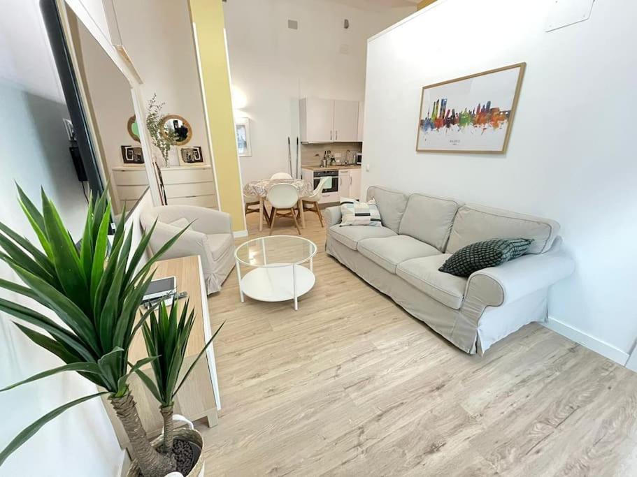 Apartamento C9 Piso Privado Reformado Con Wifi Y Ac *