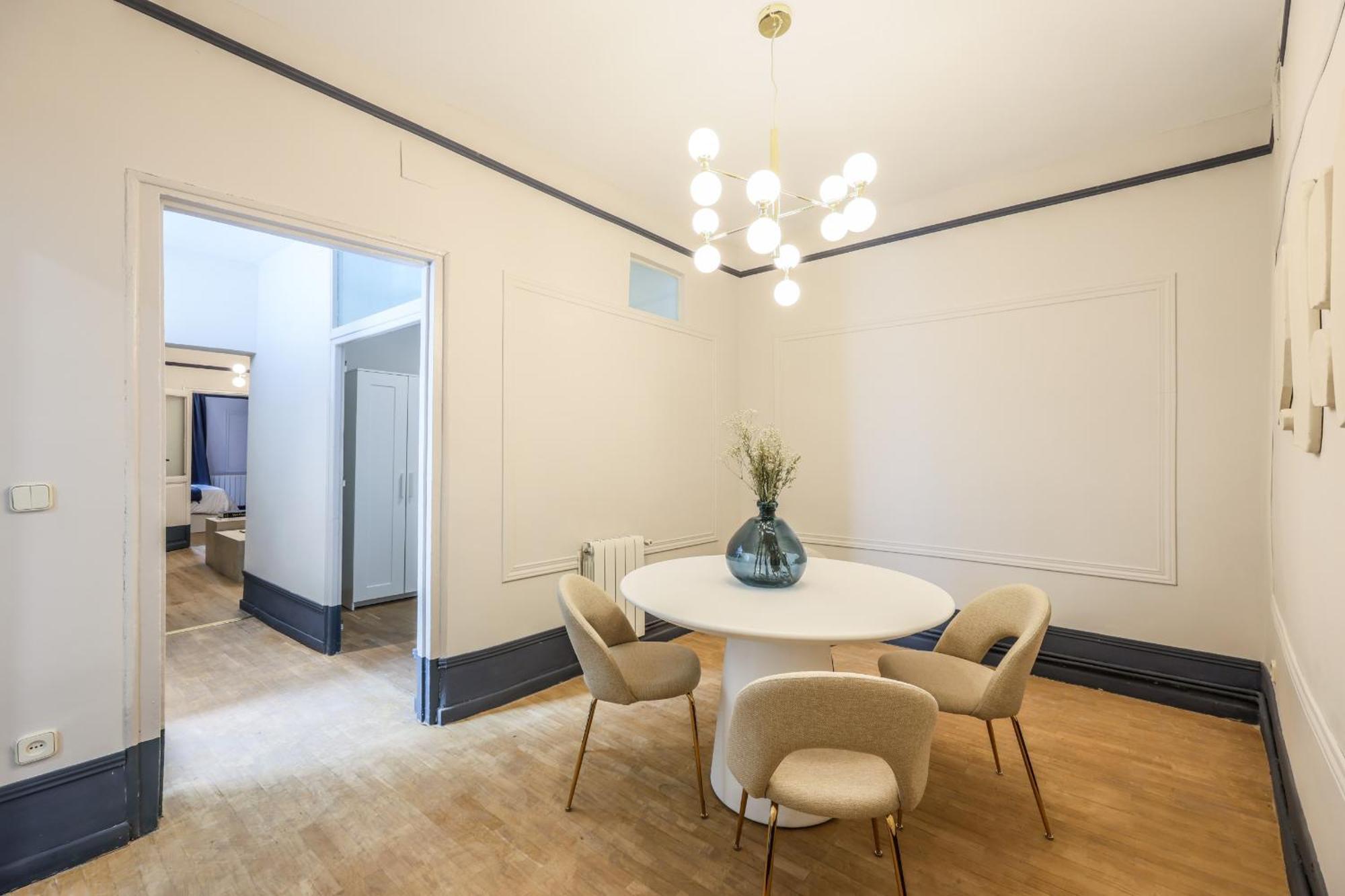 Apartamento De Diseno En Gran Via Madri