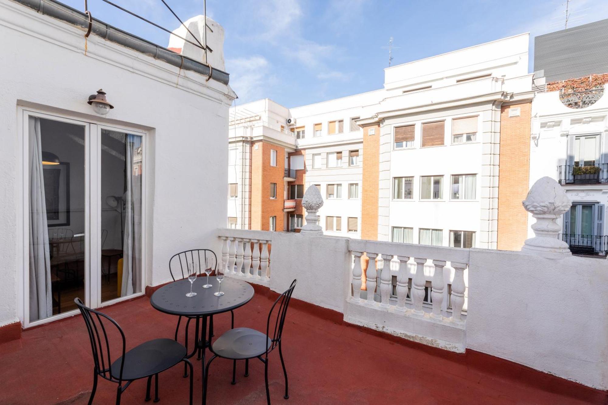 Apartamento Montaber - La Paz Market Madrid