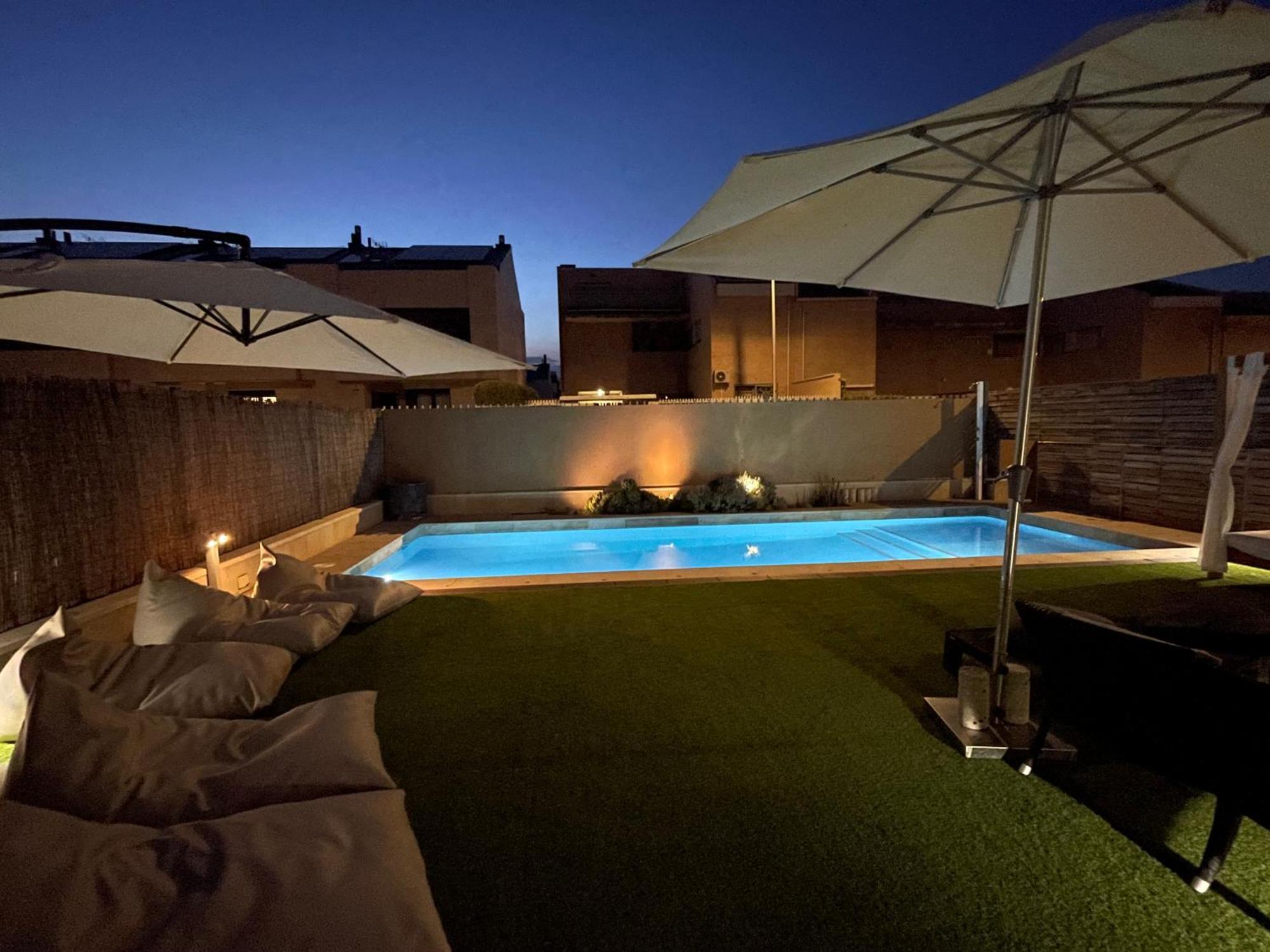 Valdevebas Con Piscina Madri