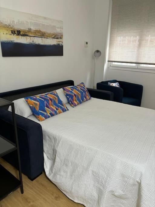 Apartment Comodo Y Tranquilo A 2 Minutos Del Metro Madrid