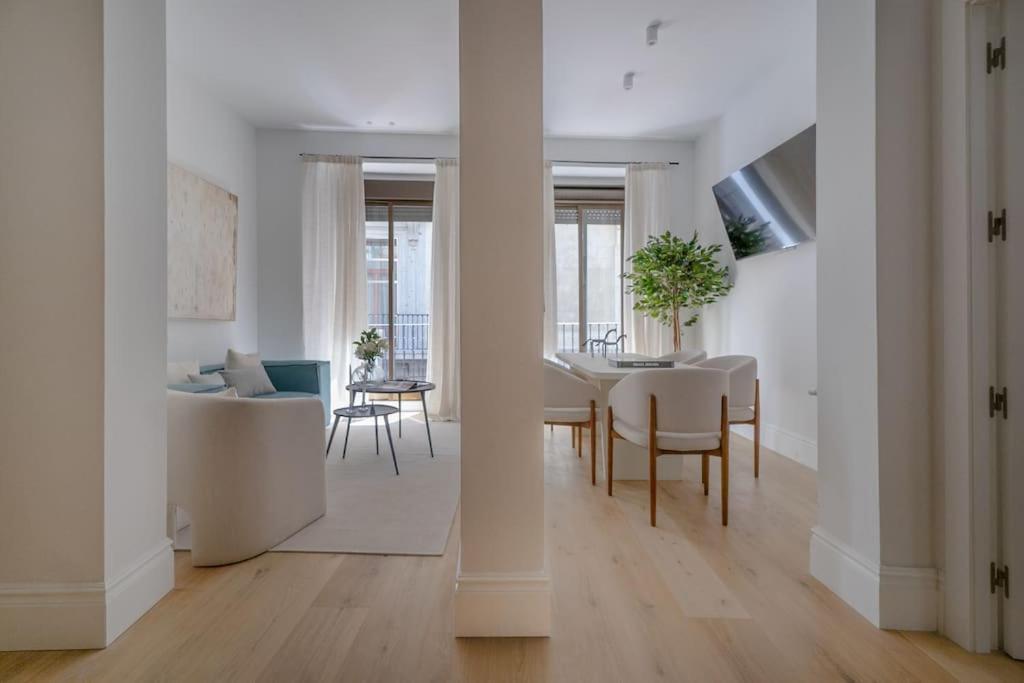 Apartamento Elegante Y Tranquilo Apto Entre Sol Y Gran Via