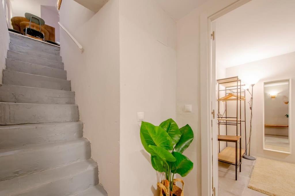 Cool Deluxe Interior Design A 2 Min De Gran Via Apartment Madrid